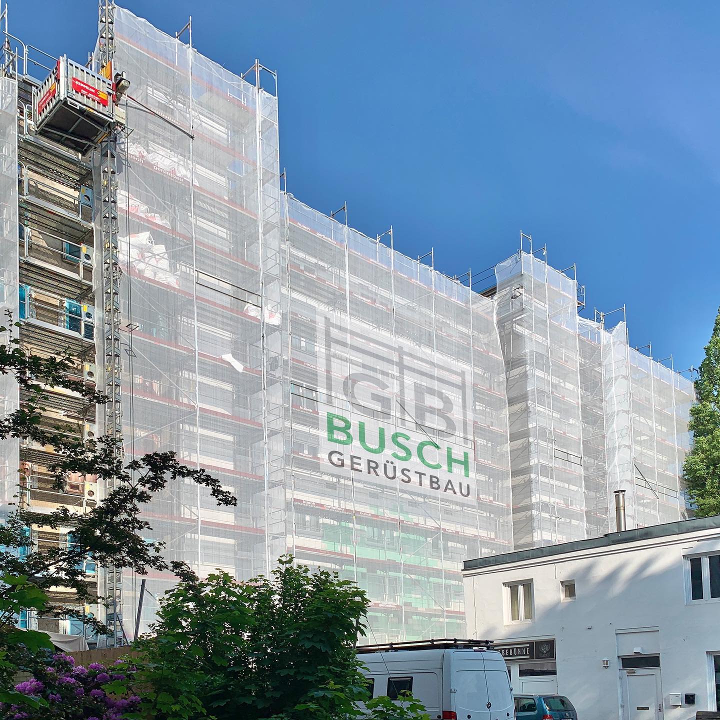 242792896_421440546354558_8098107382934569881_n